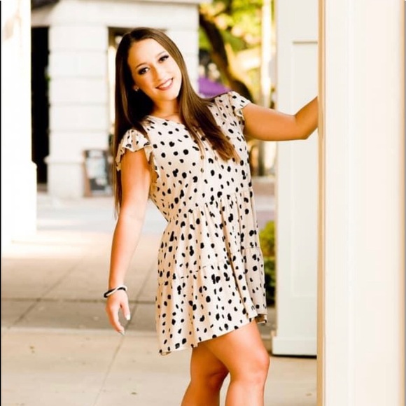 Danielle💋💞Ambassador/ Suggested User🎉 - Picture 3 of 5